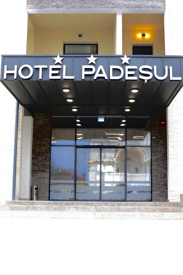 Făget Hotel Padesul المظهر الخارجي الصورة